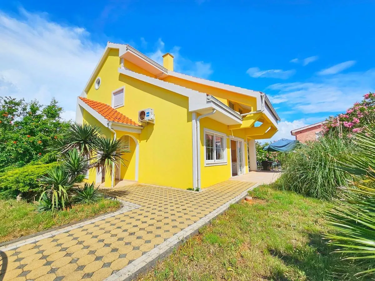 Holiday Sun House Vila Vir